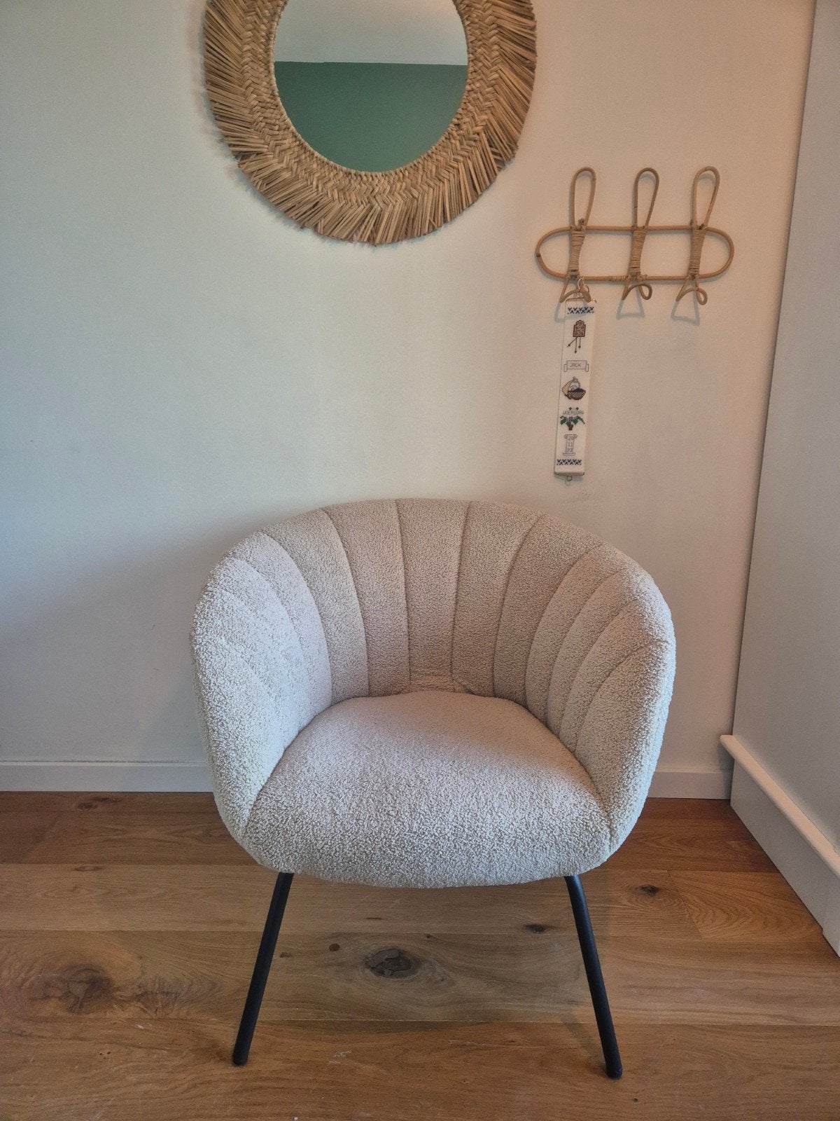 Fauteuil Tulipa Kwantum - ideaal voor babykamer, Huis en Inrichting, Ophalen, Minder dan 75 cm, Zo goed als nieuw, Stof
