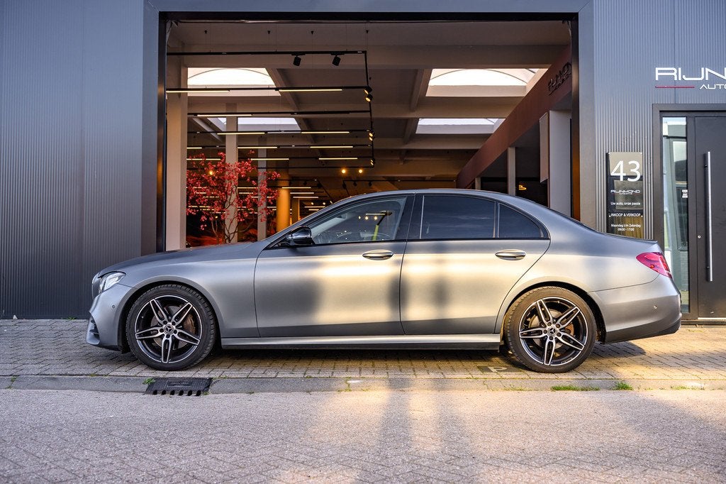Mercedes-Benz E-klasse 220 d Business Solution AMG |Carplay|, Achterwielaandrijving, Gebruikt, Euro 6, 4 cilinders