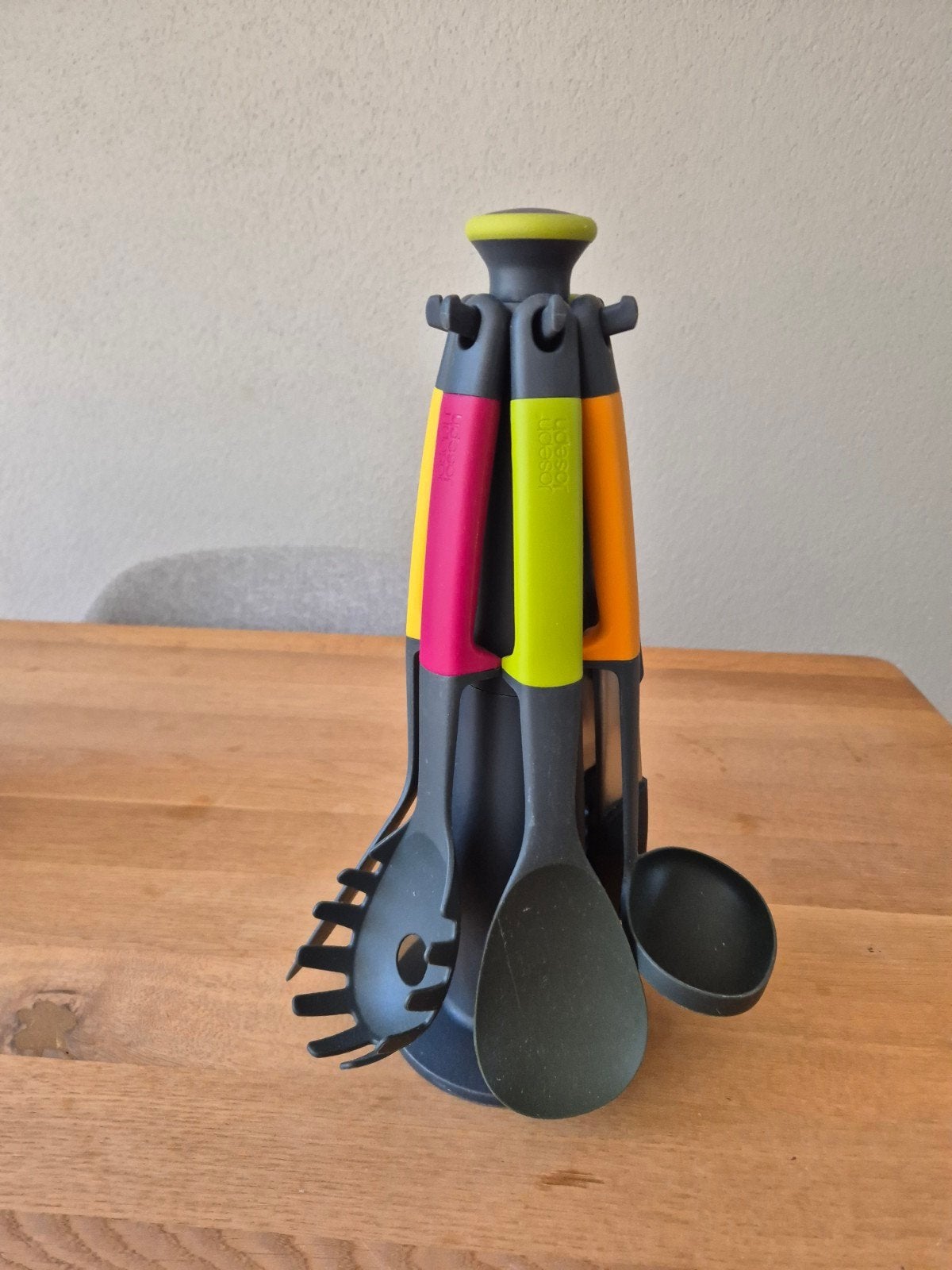 Joseph Joseph Carousel Keukengerei Set –Compleet & Praktisch, Kunststof, Ophalen of Verzenden, Meerkleurig, Overige merken