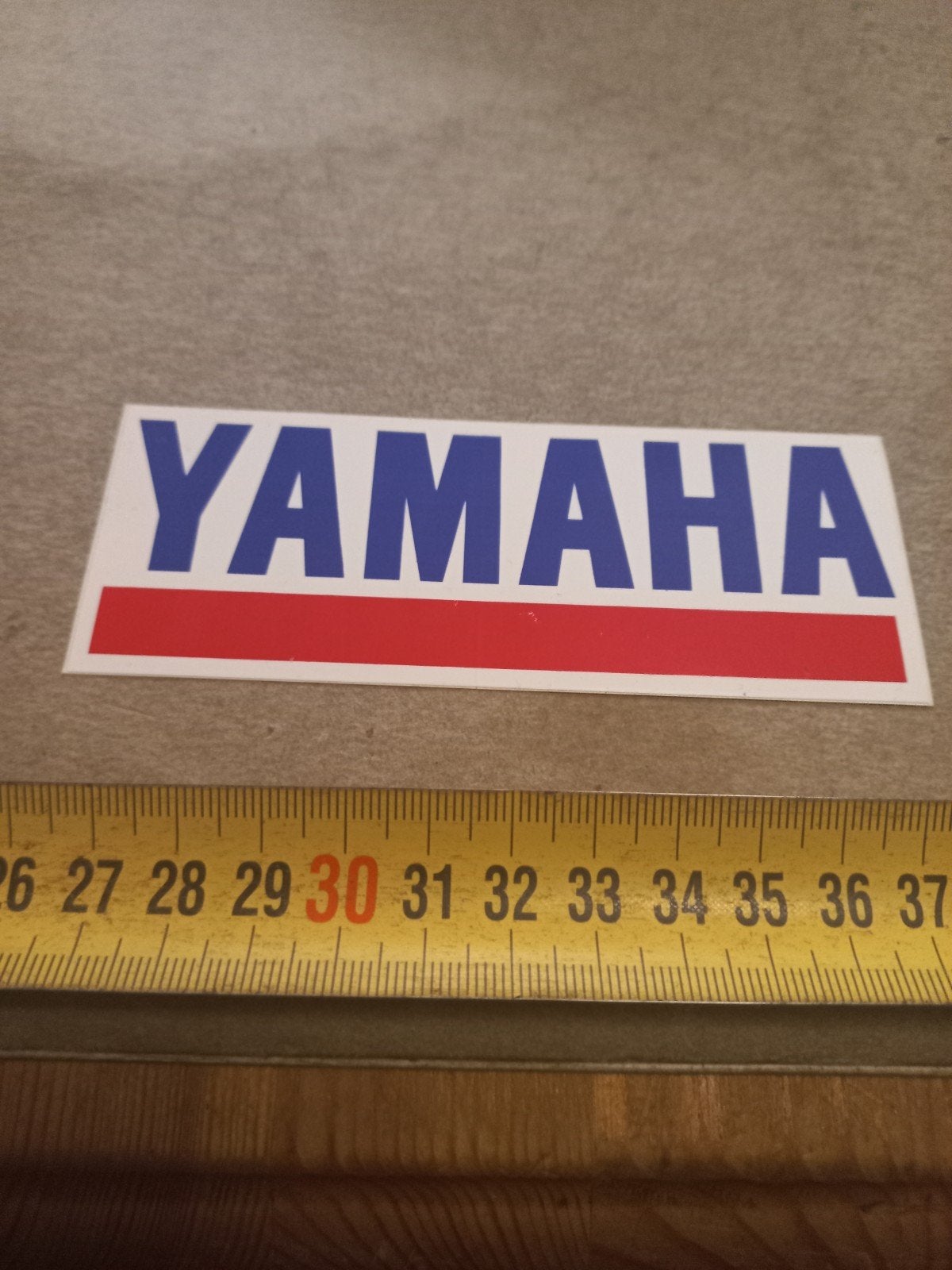 Yamaha sticker - blauw/rood/wit - 29 cm breed, Verzamelen, Ophalen of Verzenden