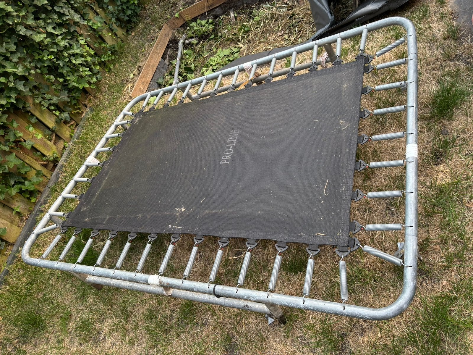 Trampoline voor kinderen - gratis af te halen, Ophalen, Gebruikt