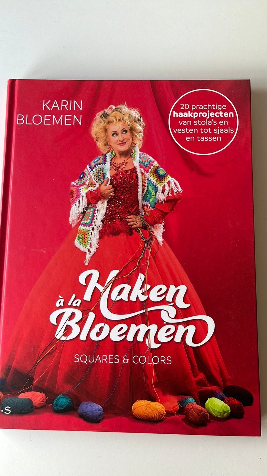 Karin Bloemen - Haken à la Bloemen, Breien en Haken, Ophalen of Verzenden, Zo goed als nieuw, Karin Bloemen