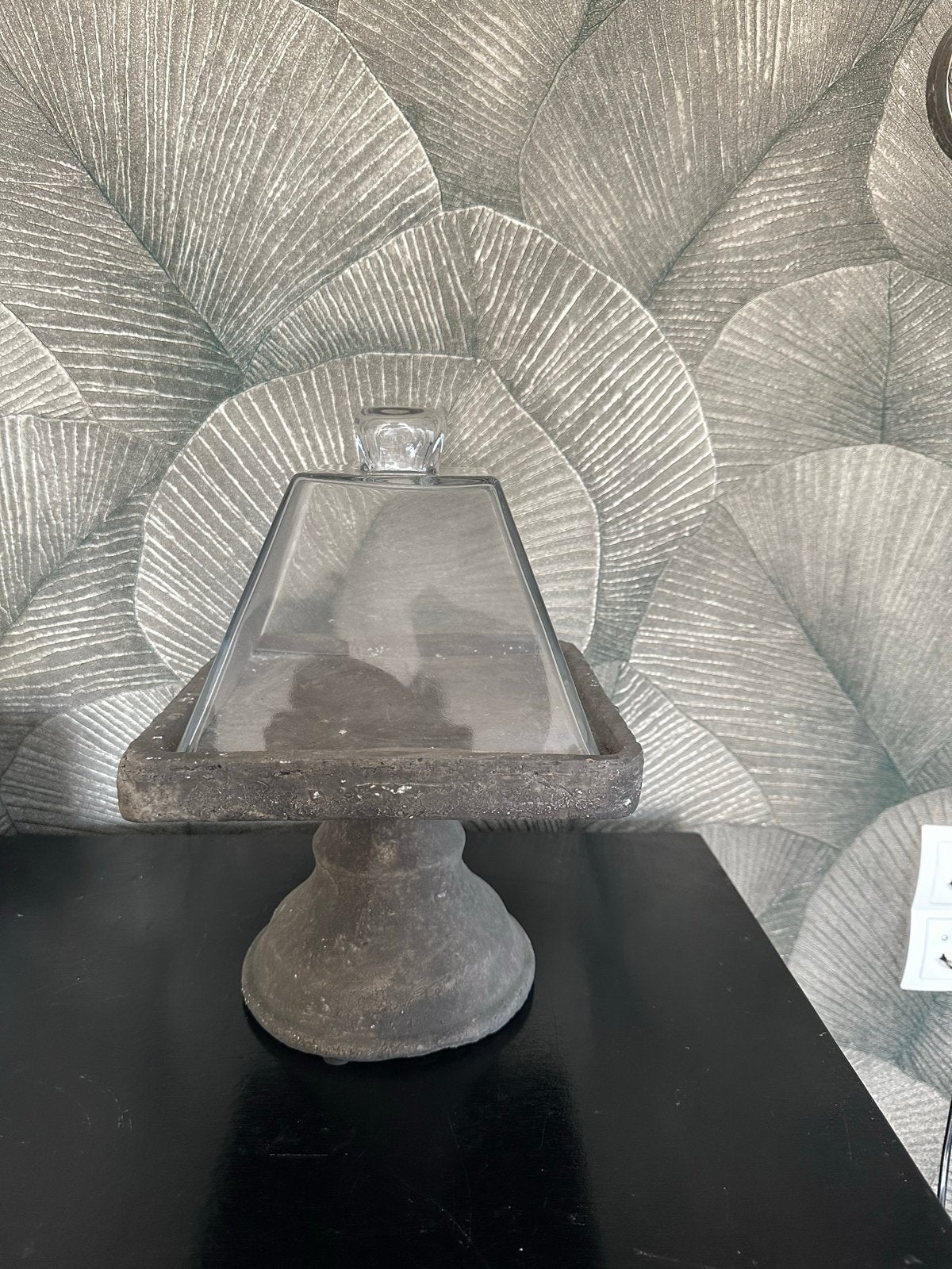 Glazen stolp op betonnen voet - Decoratief item, Ophalen