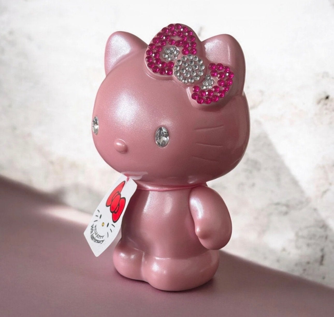 Hello Kitty 25 Jaar Jubileum Spaarpot Nieuw limited edition, Ophalen of Verzenden, Nieuw, Kunststof, Strip- of Tekenfilmfiguur