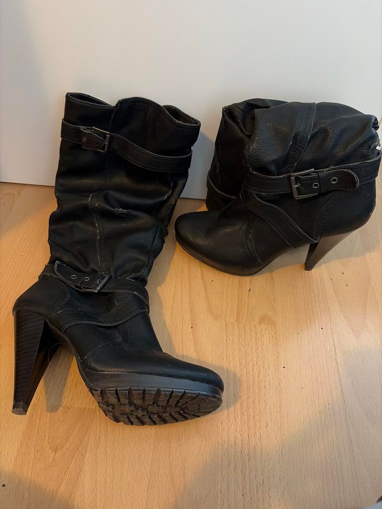 Zwarte laarzen met hak, Ophalen of Verzenden, Gedragen, Zwart, Lage of Enkellaarzen