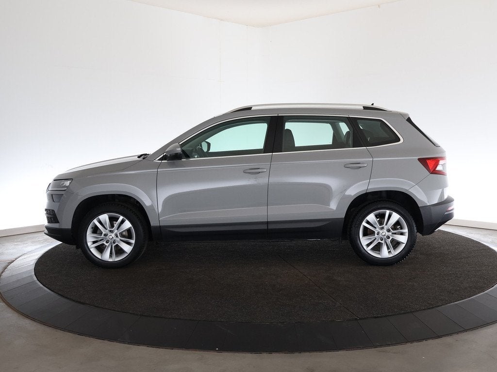 Skoda Karoq 1.5 TSI ACT Business Edition Plus | Navi | Clima, Auto's, Skoda, Automaat, 4 cilinders, 150 pk, Leder en Stof