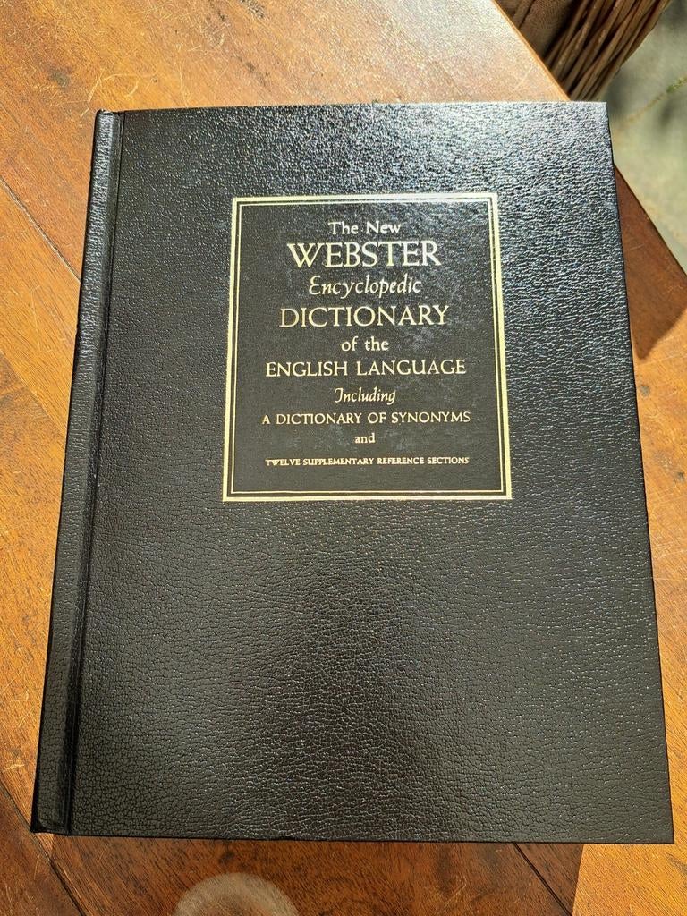 The New Webster Encyclopedic Dictionary, Boeken, Ophalen of Verzenden