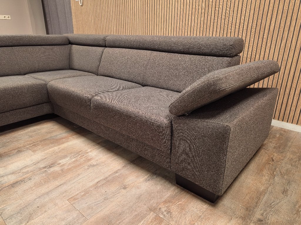 Mooi Taupe Bruin Hoekbank met Hoofsteunen | 220x270, Info@banxtel.nl, Gebruikt, Hoekbank, Hoekbank