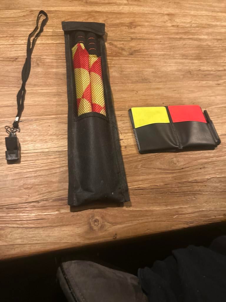 Scheidsrechterset: Vlaggen, Kaarten & Fluitje, Ophalen, Gebruikt, Overige typen
