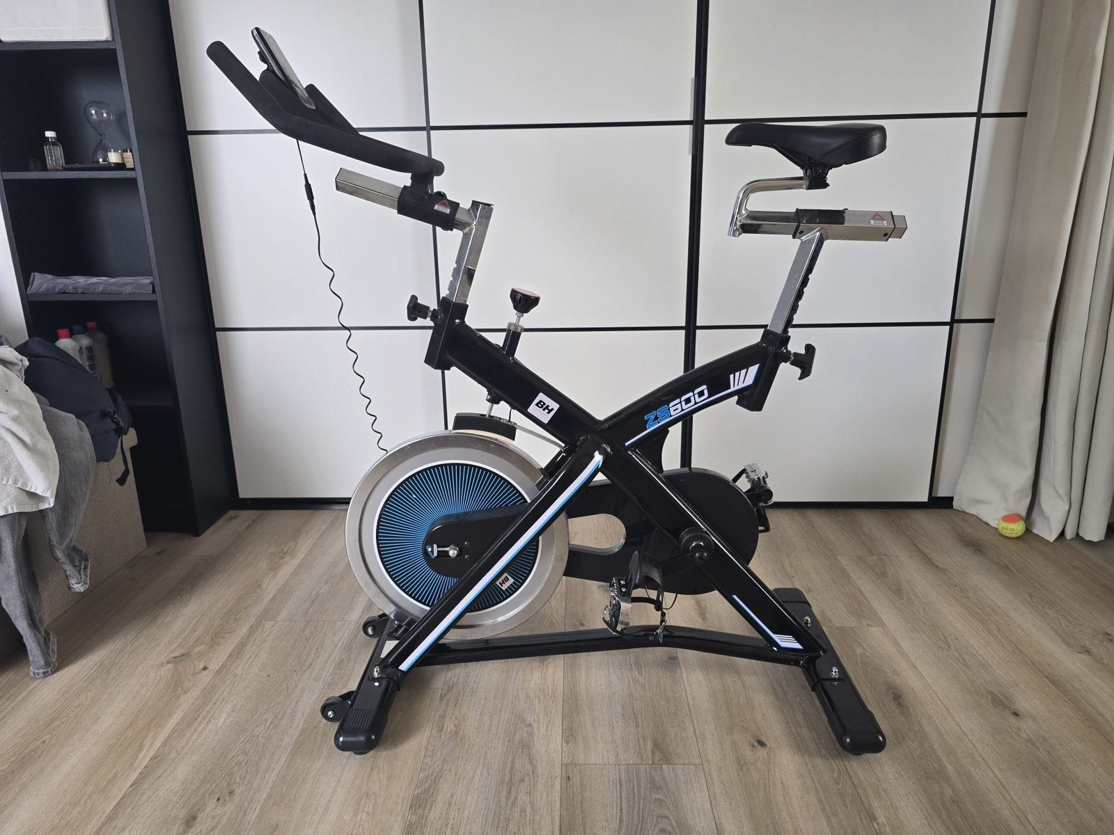 BH Fitness ZS600 Spinning Bike | stevige goede indoor fiets, Ophalen, Zo goed als nieuw, Spinningfiets