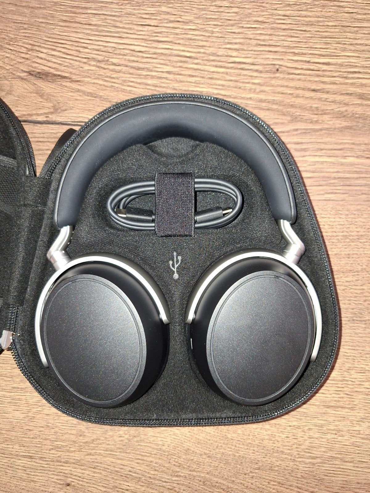 Sennheiser - HDB630, Sennheiser, Ophalen of Verzenden, Zo goed als nieuw, Zwart