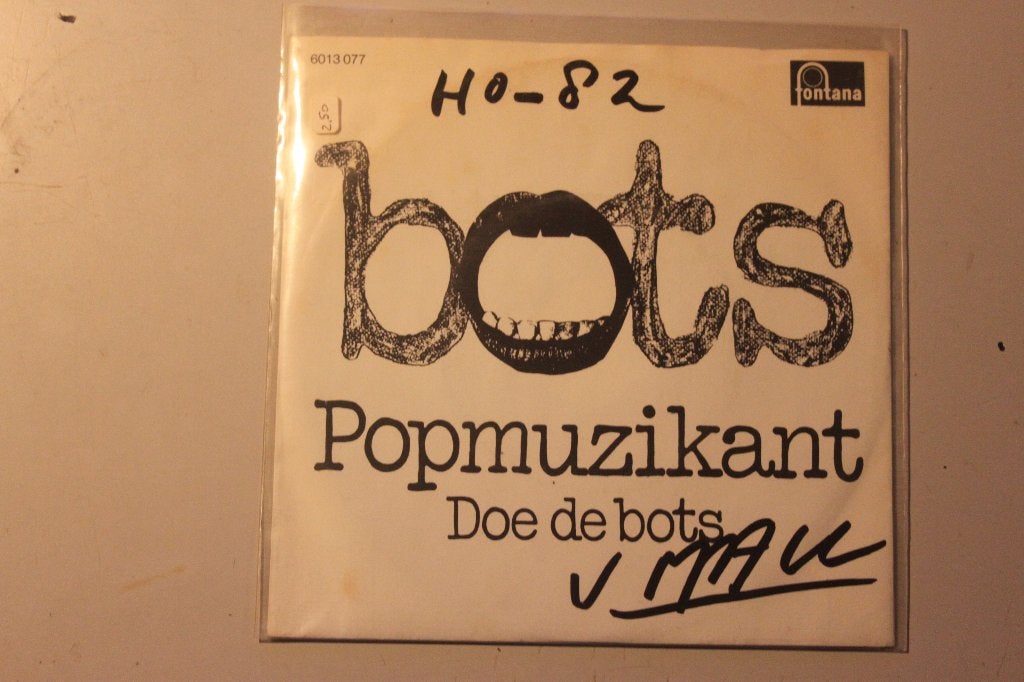 700x - bots--a--popmuzikant--b--doe de bots, Ophalen of Verzenden, Gebruikt, Nederlandstalig