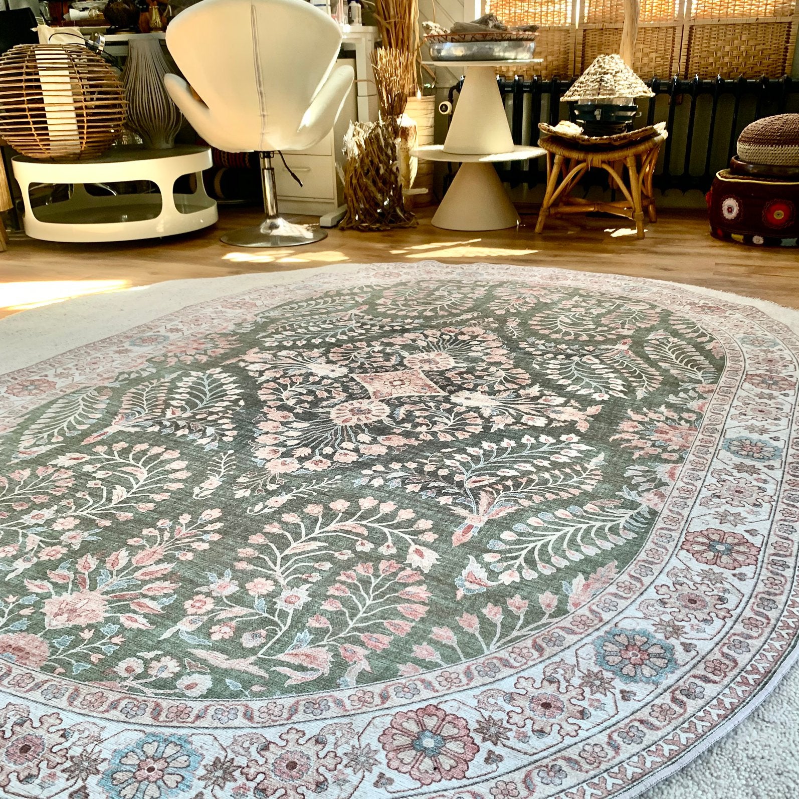 Vintage ovaal - terra olijf vloerkleed - fotoshoot, Huis en Inrichting, Stoffering | Tapijten en Kleden, Ophalen, Zo goed als nieuw