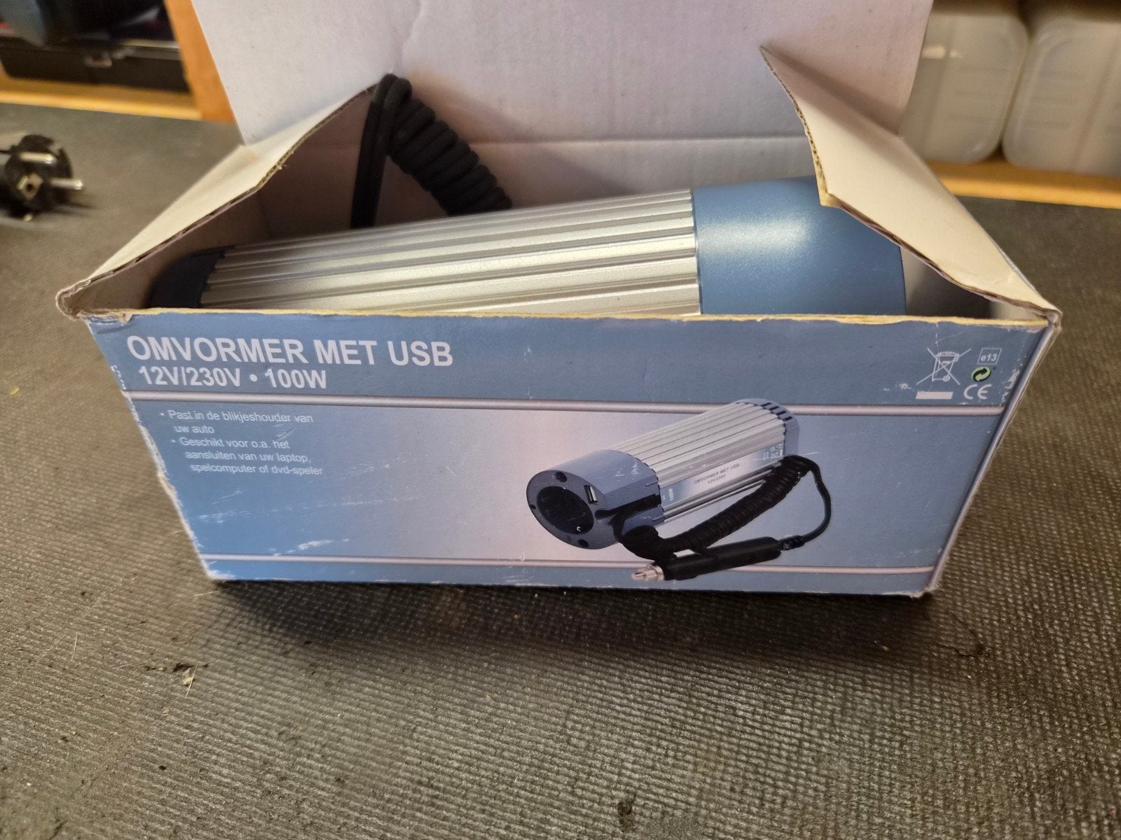 Omvormer met USB 12V/230V 100W, Ophalen of Verzenden, Nieuw