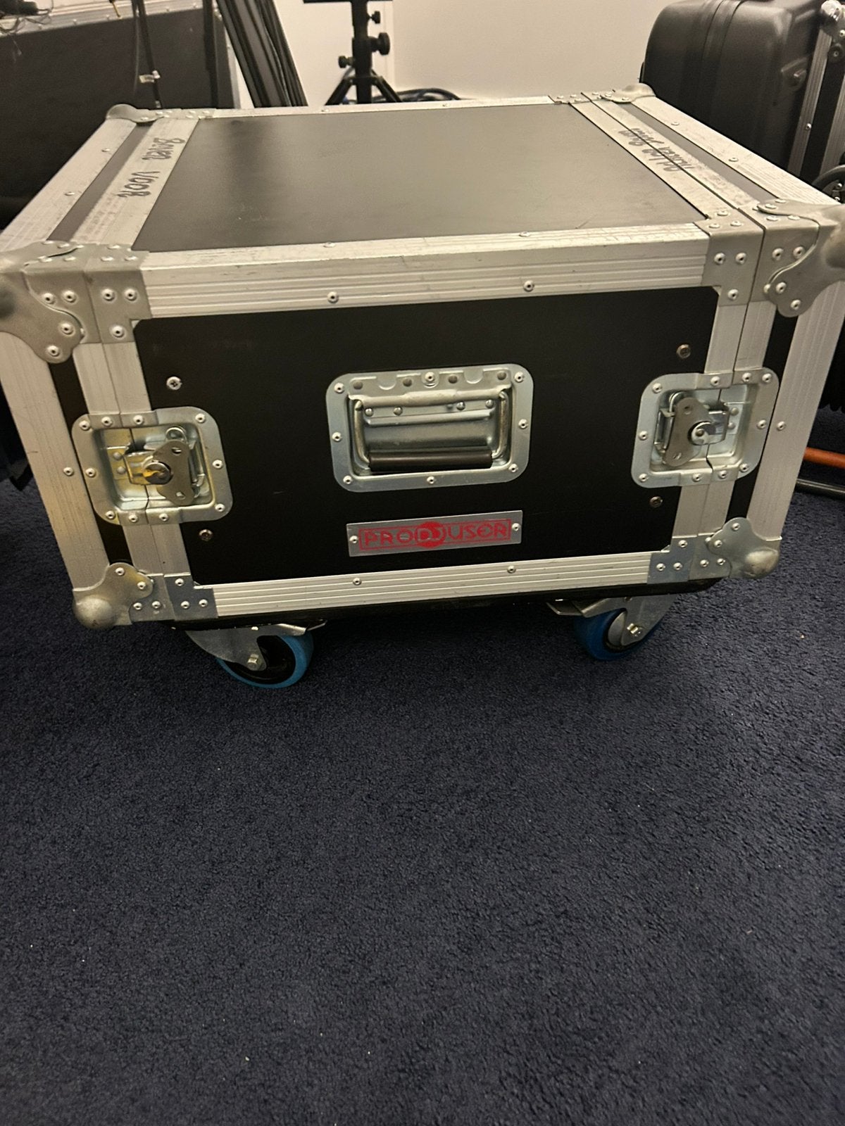 Prodjuser Flightcase/ tunnelcase 6HE, Ophalen, Zo goed als nieuw, Overige instrumenten, Flightcase