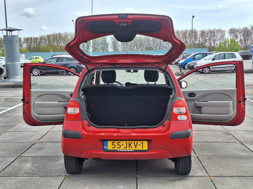 Renault Twingo €850,- TEKST GOED LEZEN !, Auto's, Renault, Voorwielaandrijving, Twingo, Gebruikt, 31 €/maand