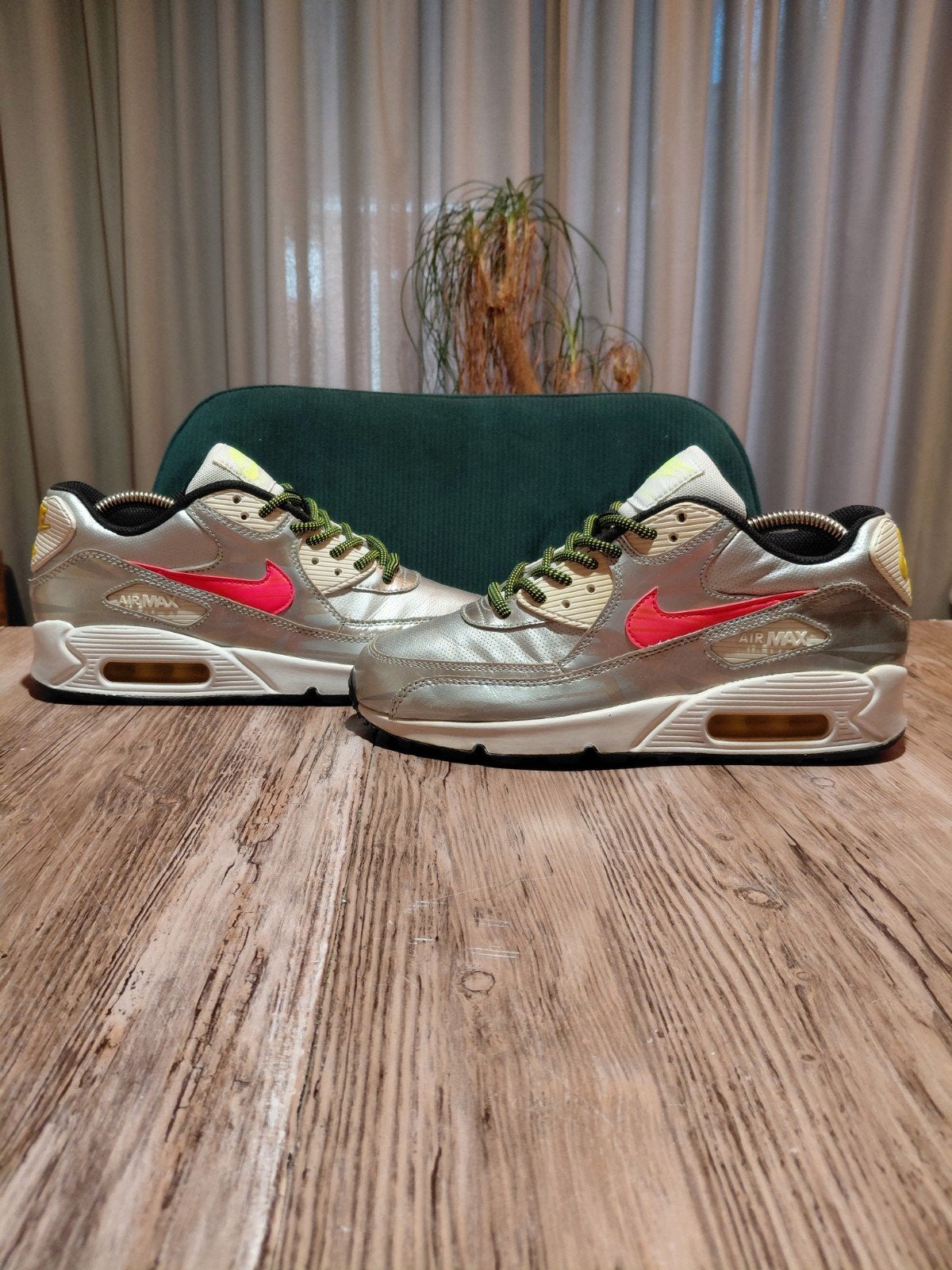 Nike Air Max 90 Special Edition FB 'Metallic Silver' Size 39, Kleding | Dames, Overige kleuren, Nike, Ophalen of Verzenden, Sneakers of Gympen