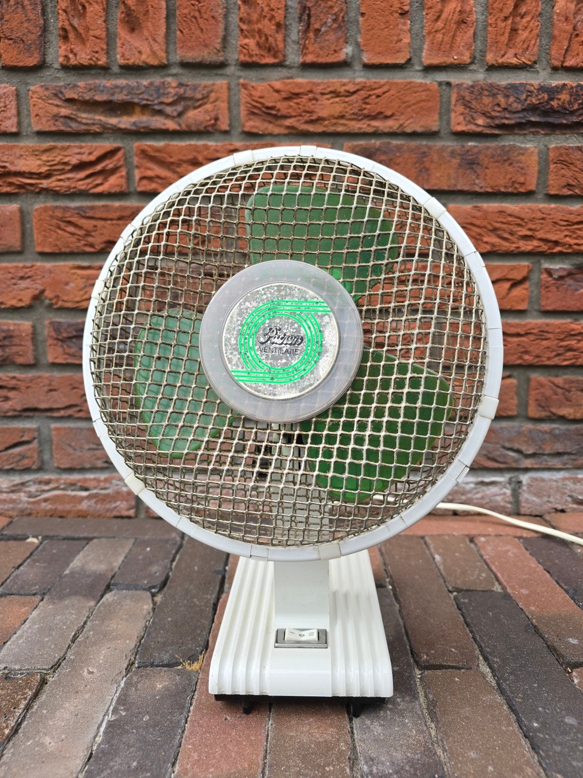 O-ERRE-model ventilator uit de jaren 50, Milaan Italie €29, Ophalen of Verzenden, Zo goed als nieuw, Tafelventilator