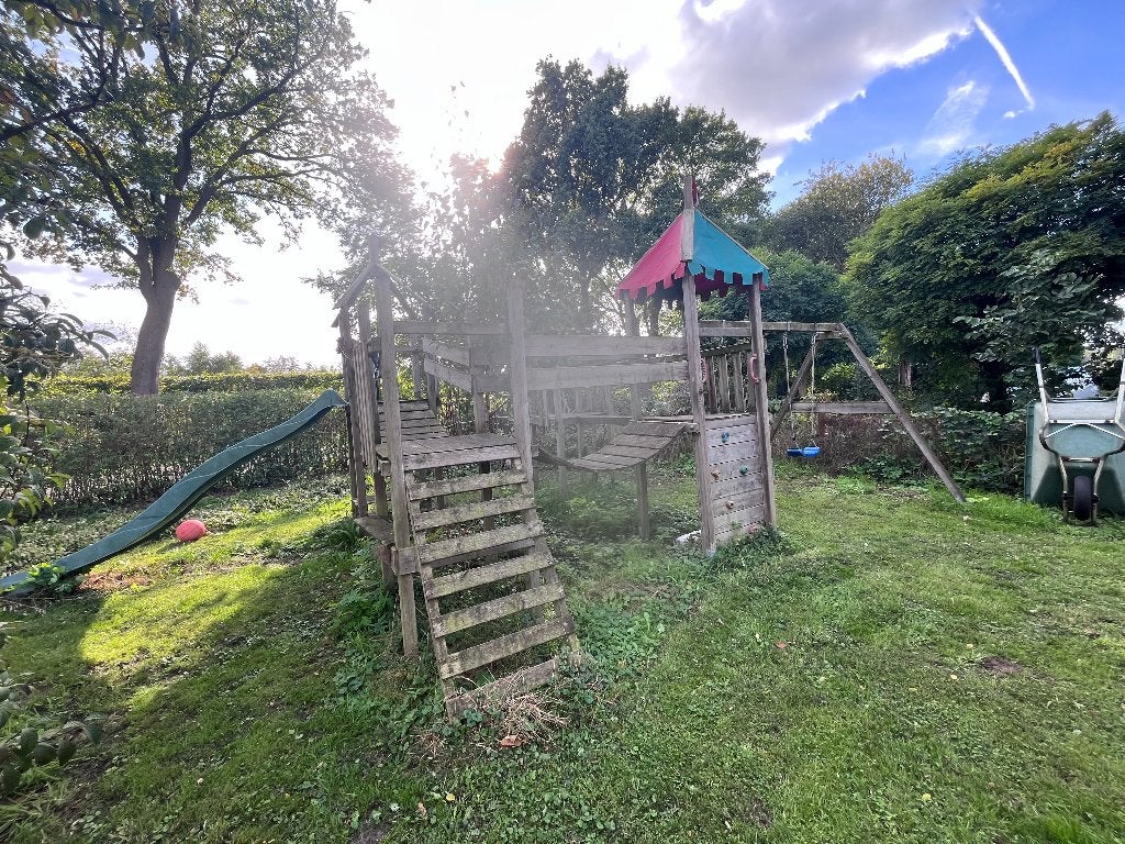 Groot Wickey speelhuis, Kinderen en Baby's, Ophalen, Gebruikt, Schommel