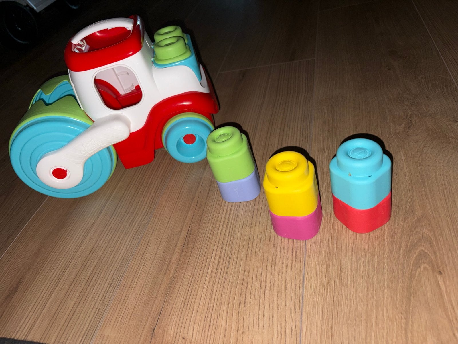 Vrolijke duwauto met stapelblokken voor baby's, Ophalen of Verzenden, Zo goed als nieuw, Auto, Met wieltjes