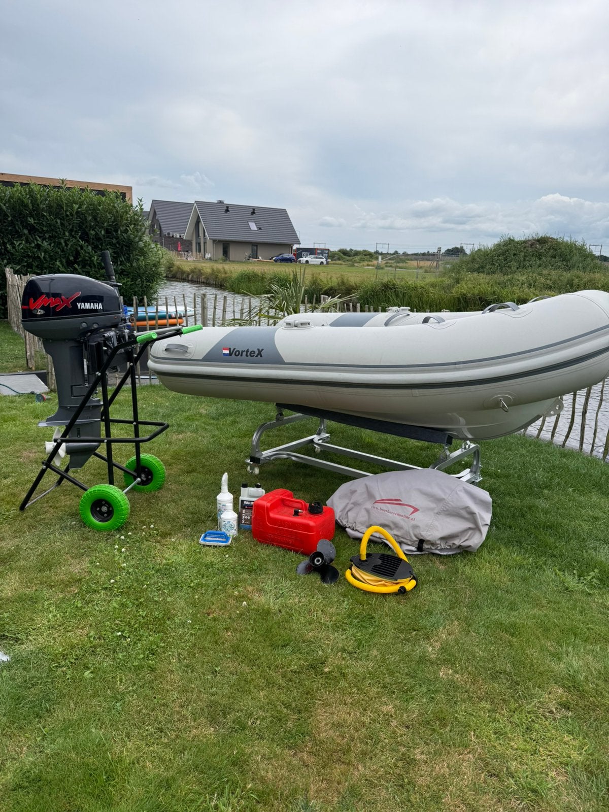 270 alu rib met 15 pk Yamaha., Ophalen, Aluminium, Yamaha, Zo goed als nieuw