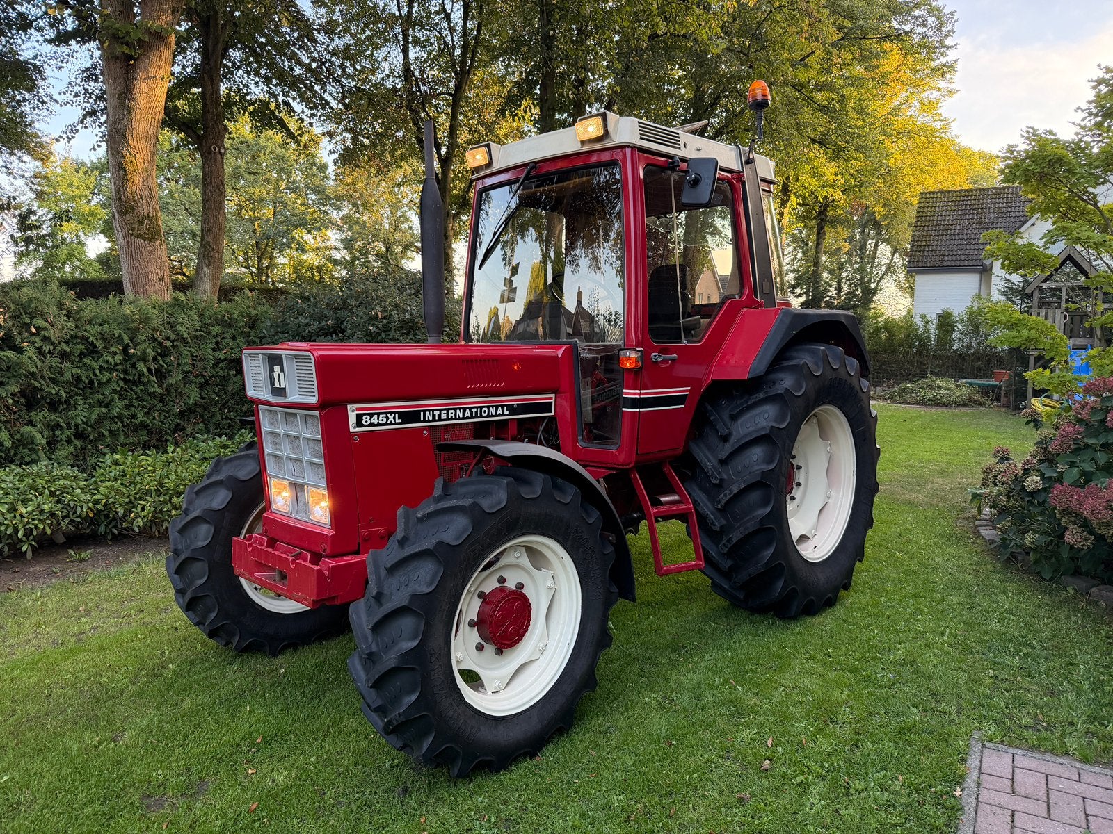 Tractor International 845 xl, Ophalen of Verzenden, Gebruikt, Tot 80 Pk, Case IH