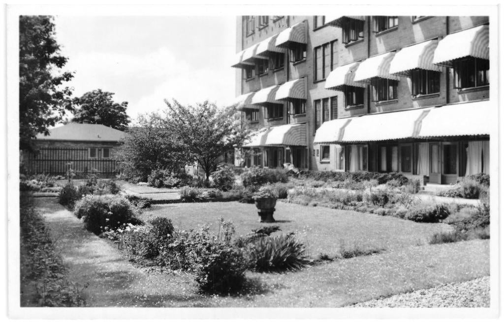 939545 Leiden 1950 ziekenhuis Diaconessenhuis Onbeschreven, Ophalen of Verzenden, 1940 tot 1960, Ongelopen, Zuid-Holland