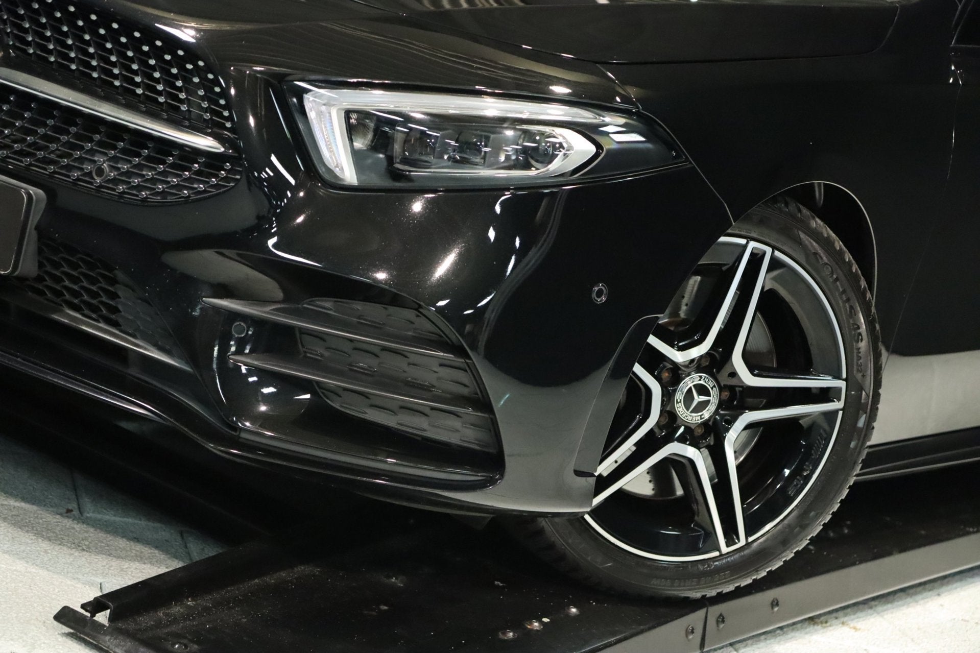 Mercedes-Benz A-klasse A250 AMG 4Matic / PANO / CAMERA / KEY, 15 km/l, Gebruikt, Zwart, 4 cilinders