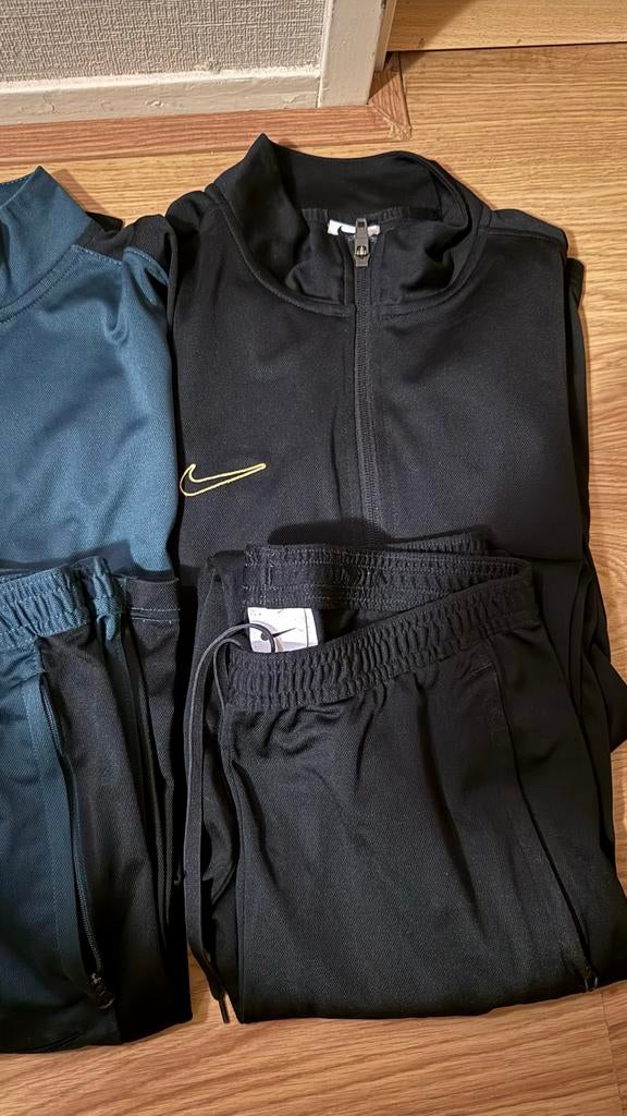 Sportkleding pakket: Nike trainingspakken & Adidas shirts, Zwart, Ophalen of Verzenden, Zo goed als nieuw, Algemeen