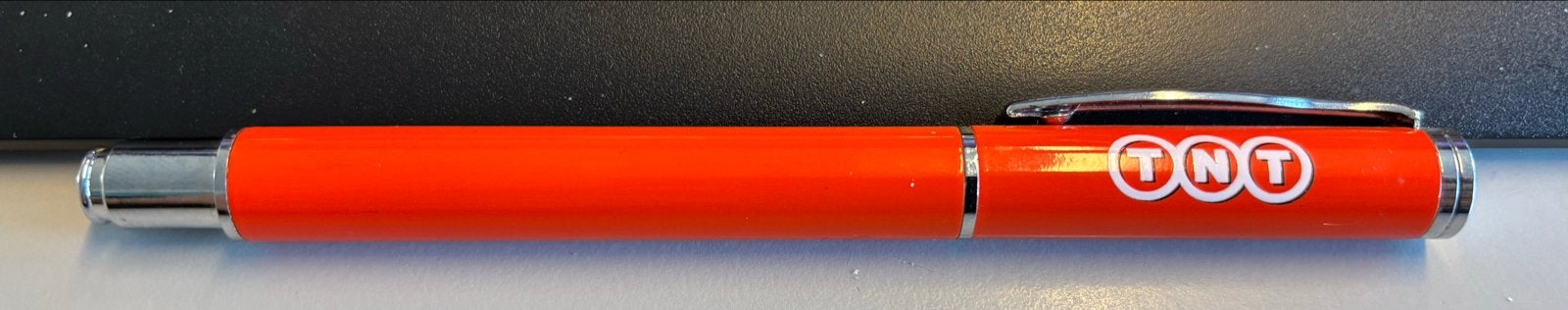 TNT Pen, Ophalen of Verzenden, Zo goed als nieuw