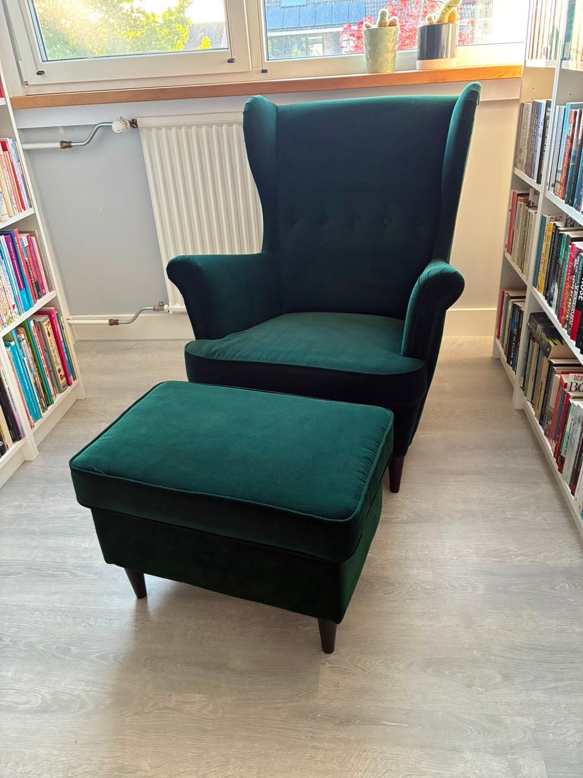 IKEA Strandmon oorfauteuil - Velvet Groen incl: voetenbank, Huis en Inrichting, Fauteuils, Ophalen, Zo goed als nieuw, Stof, 75 tot 100 cm