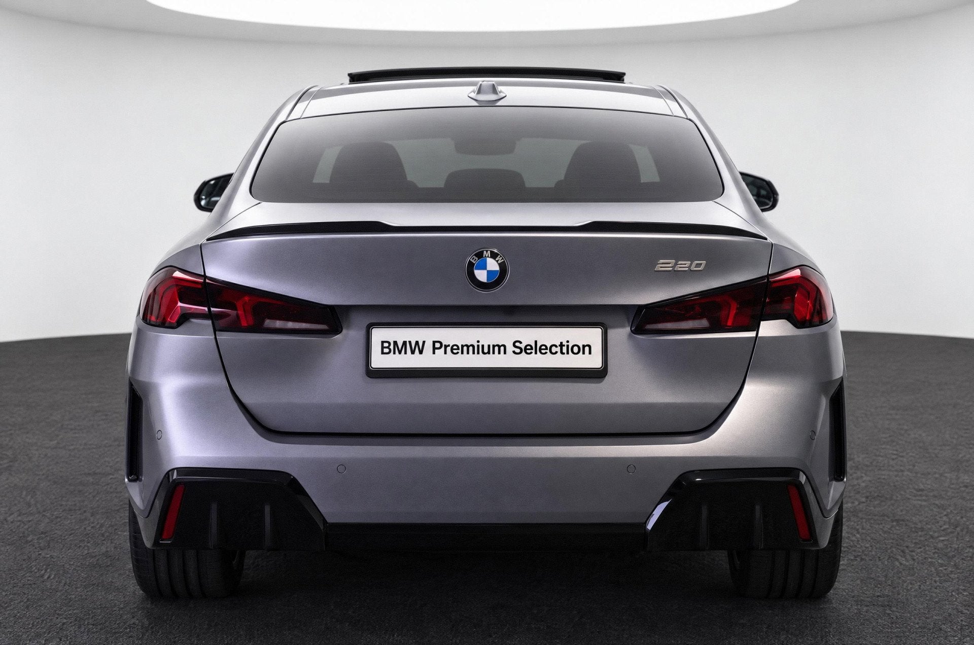 BMW 2 Serie Gran Coupé 220 M Sport Automaat / Panoramadak /, Auto's, Dealer onderhouden, Gebruikt, 156 pk, Met garantie (alle)