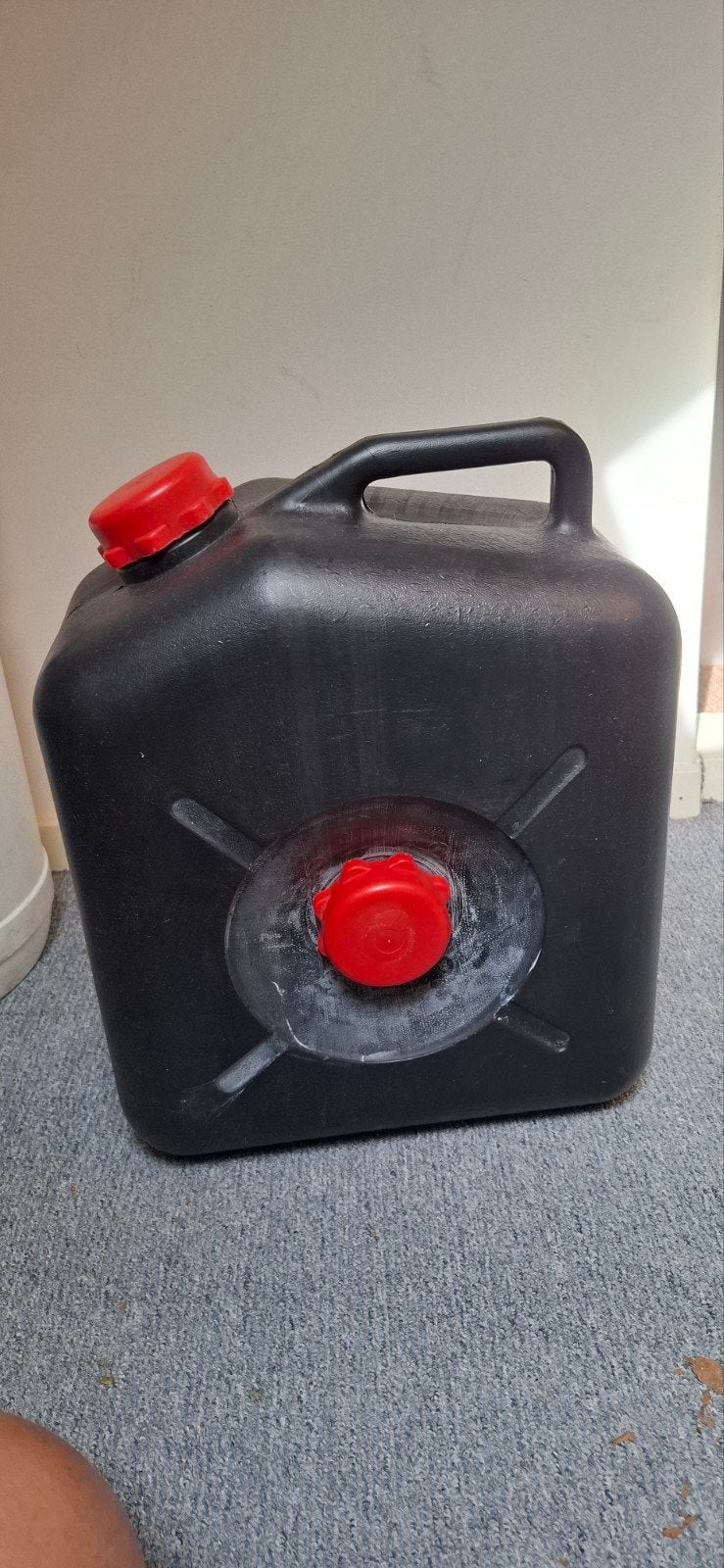 Jerrycan vuilwatertank afvalwater tank, Ophalen