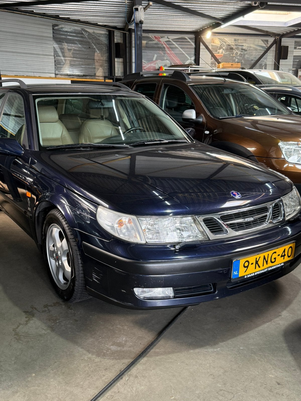 Saab 9-5 Estate 2.3t 170pk | AUT | Dealer Onderhouden | APK, Auto's, Automaat, 1800 kg, Beige, 2290 cc
