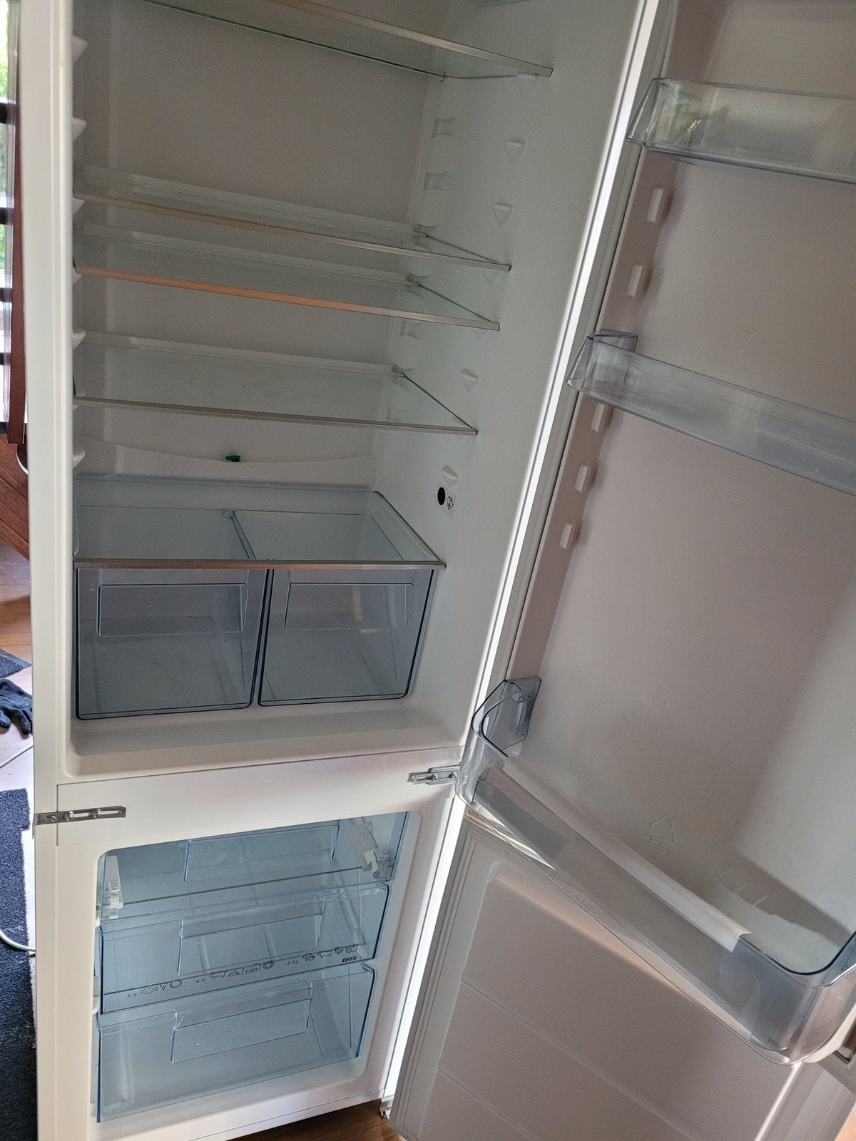 Yuno koel-vriescombinatie inbouw, Ophalen, Gebruikt, 200 liter of meer, Met aparte vriezer