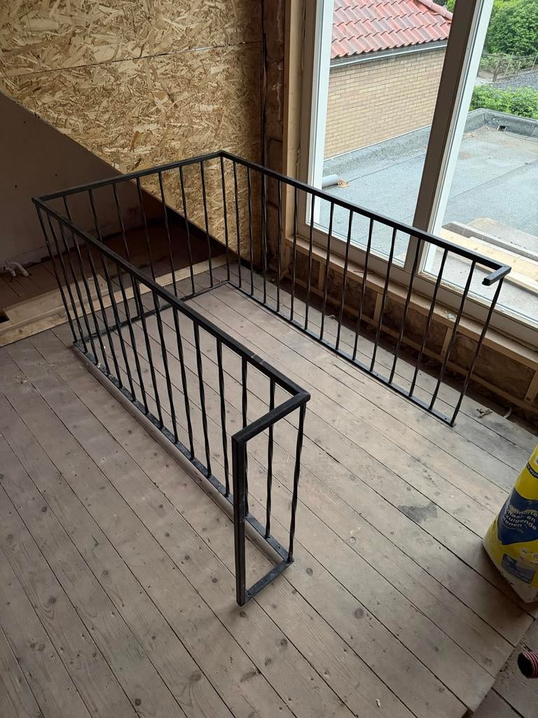 Metalen balustrade voor trapgat of vide, Ophalen, Nieuw, Minder dan 2 meter
