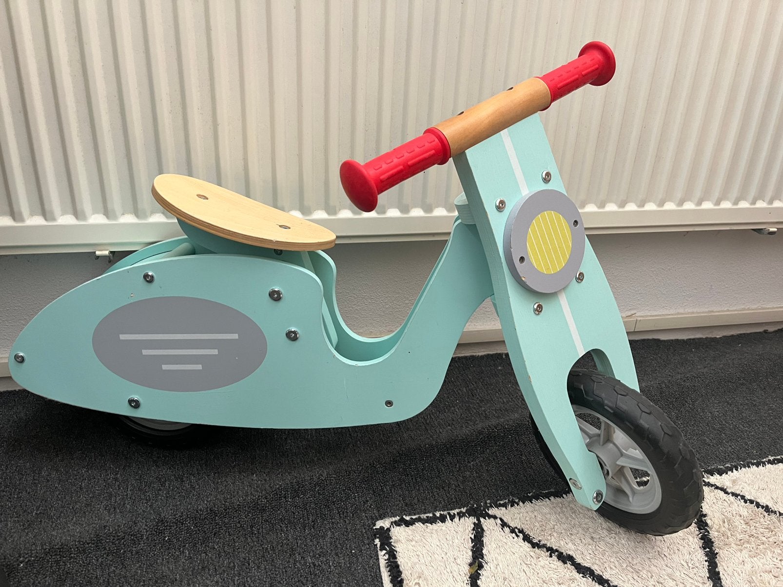Playtive mintgroene houten loopfiets / scooter, Ophalen, Gebruikt, Loopfiets