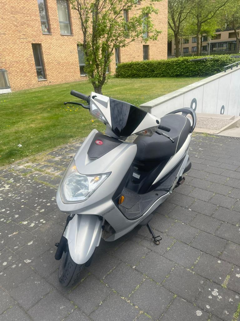 Kymco vp-50, Fietsen en Brommers, Snorfietsen en Snorscooters, Ophalen, Gebruikt, Benzine