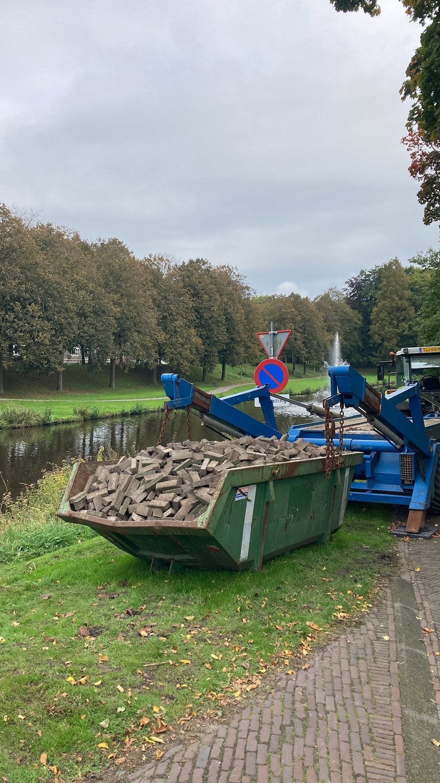 Schoon puin container te huur, Ophalen of Verzenden, Zo goed als nieuw