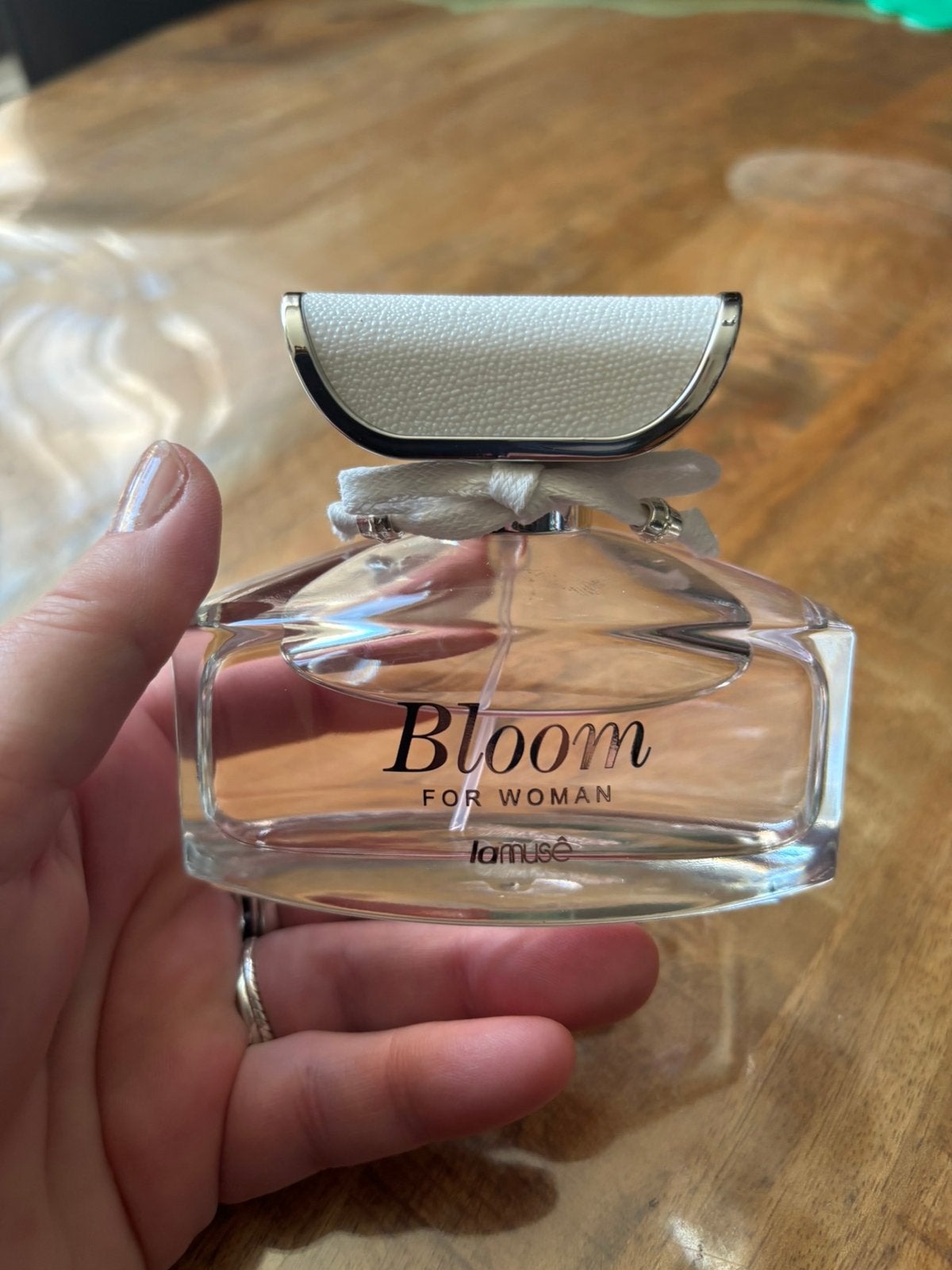 Dames parfum, Ophalen, Zo goed als nieuw
