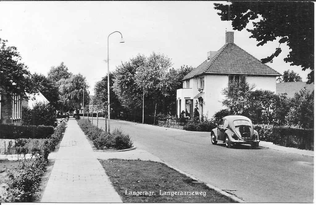 Ansichtkaart Langeraar Langerase Weg met VW Kever, Ophalen of Verzenden, 1960 tot 1980, Gelopen, Zuid-Holland