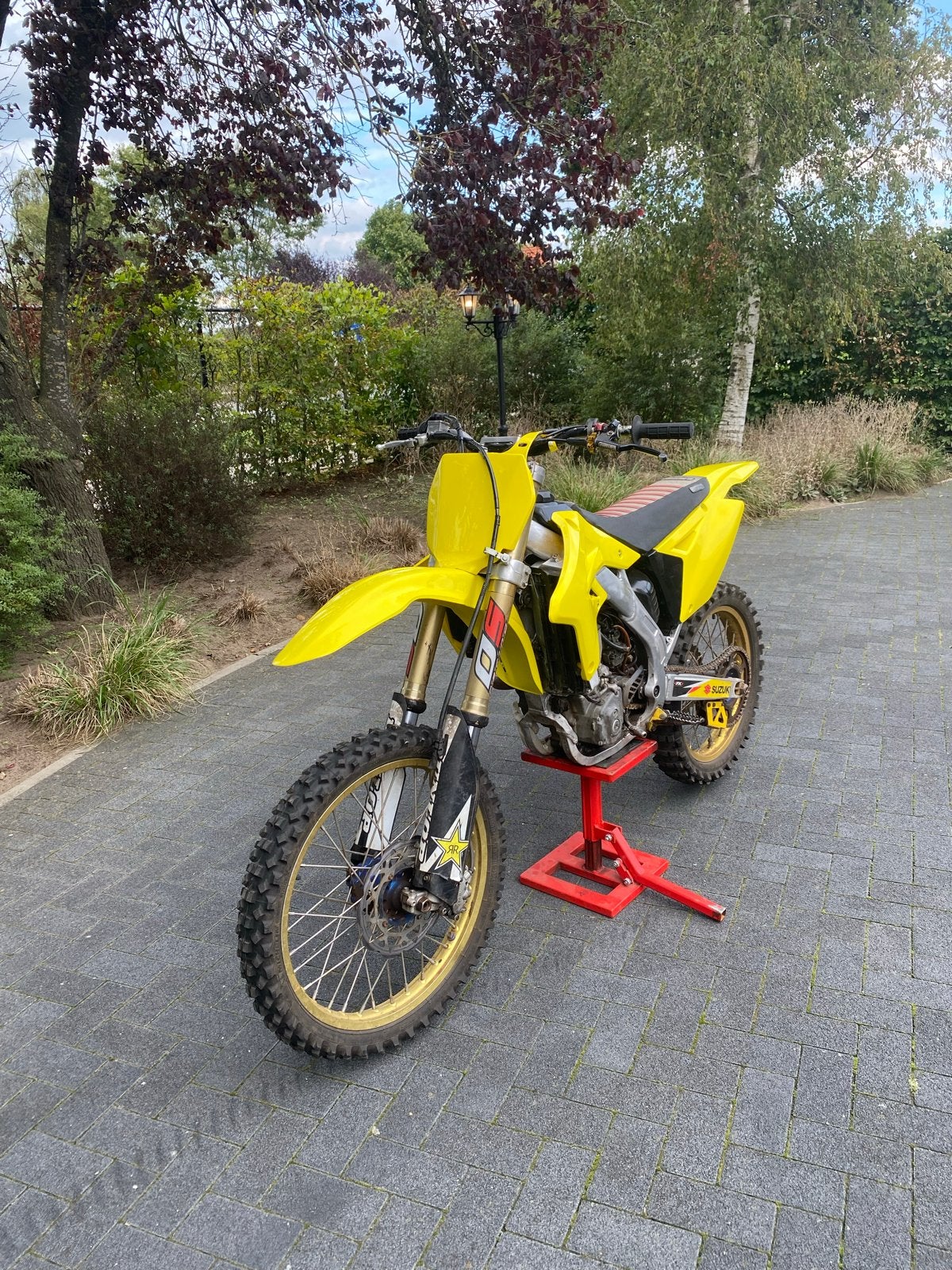 Suzuki RMZ 250 Crossmotor - Klaar voor het circuit!, Ophalen of Verzenden