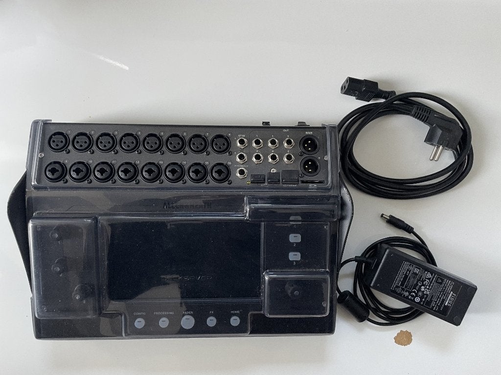 Allen & Heath CQ18T Digitale mixer, Muziek en Instrumenten, Ophalen, Gebruikt, 20 kanalen of meer, Microfooningang