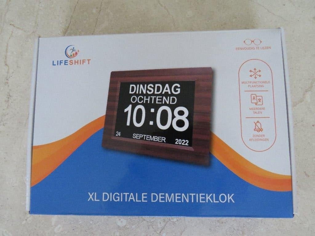 Digitale kalender-/dementieklok, Huis en Inrichting, Wandklok, Analoog, Ophalen of Verzenden, Zo goed als nieuw
