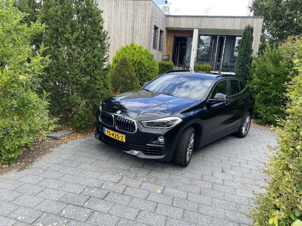 BMW X2 Sdrive18i 140pk Aut 2018 Zwart, 4 cilinders, Zwart, Origineel Nederlands, 75 €/maand