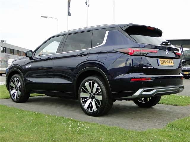 Mitsubishi Outlander 2.4 PHEV 306pk Instyle Plus | Schuifdak, Auto's, Mitsubishi, Automaat, 2095 kg, 136 pk, Overige brandstoffen