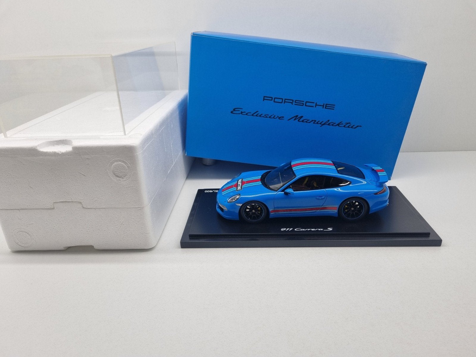 Spark Porsche 911 (991) Carrera S Martini 1/600 1:18 Nieuwst, Hobby en Vrije tijd, Modelauto's | 1:18, Ophalen of Verzenden, Zo goed als nieuw