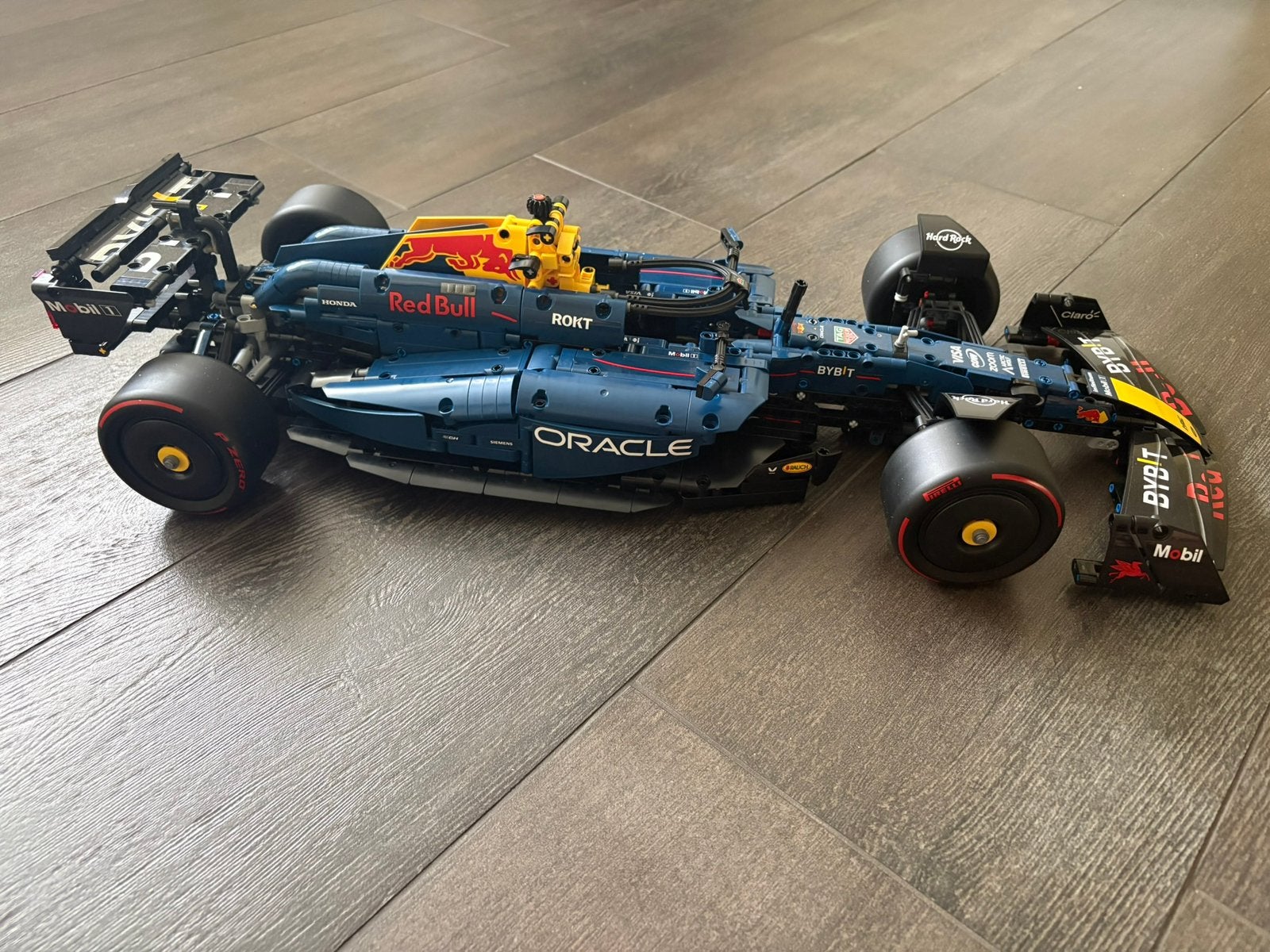 LEGO Technic - Oracle Red Bull Racing RB20 F1 auto, Kinderen en Baby's, Ophalen, Zo goed als nieuw