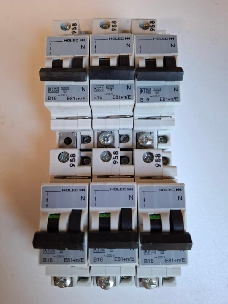 Holec B16 automaat E81+n/E,  6st beschikbaar, Doe-het-zelf en Verbouw, Elektra en Kabels, Ophalen, Gebruikt, Overige typen