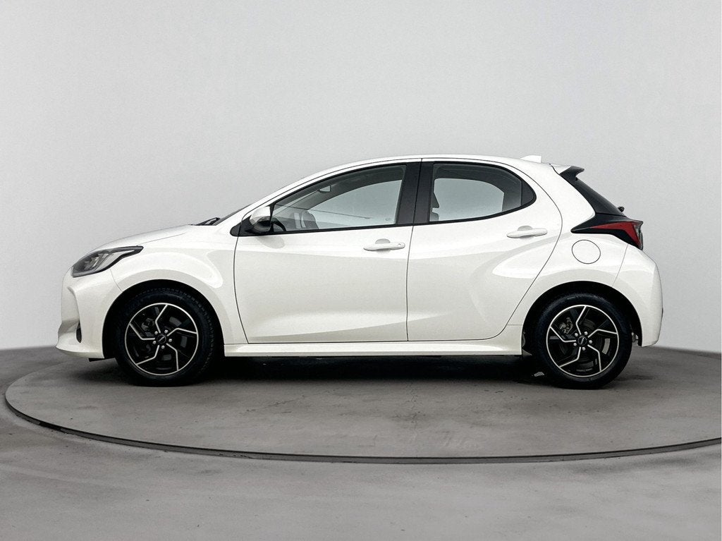 Toyota Yaris 1.5 Hybrid Dynamic | Stoelverwarming | LED Verl, 12 maanden, Gebruikt, Euro 6, Wit